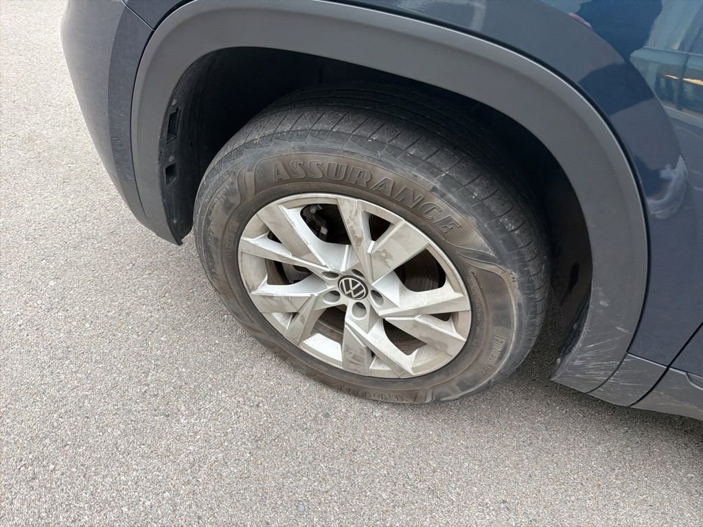 Used 2021 Volkswagen Atlas Cross Sport S image 25