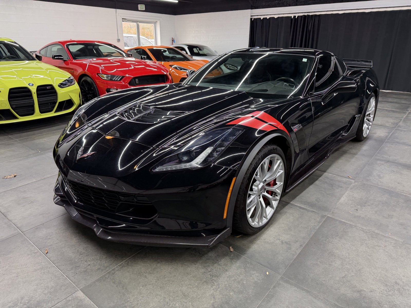 Used 2016 Chevrolet Corvette Z06 w/ 3LZ Preferred Equipment Group image 1