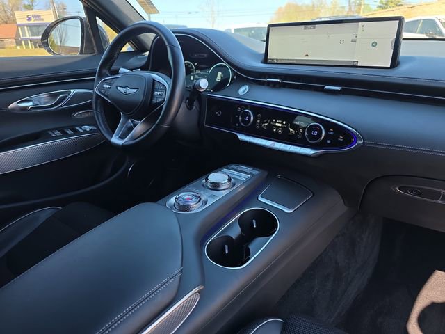 Used 2024 Genesis GV70 2.5T w/ Sport Prestige Package image 18