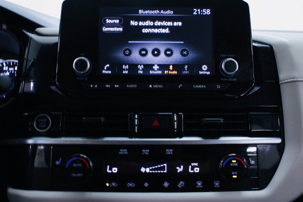 Used 2022 Nissan Pathfinder SV image 15