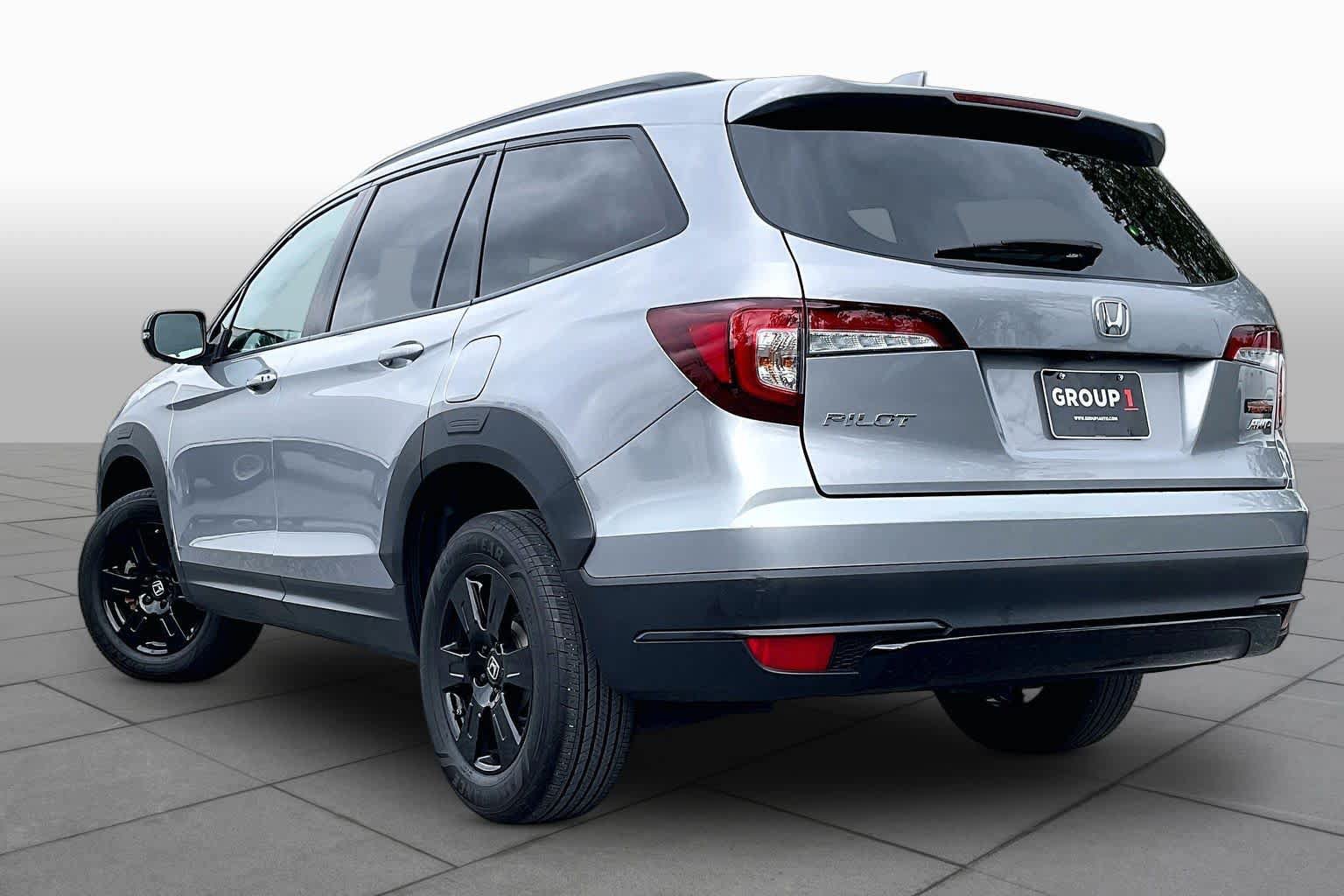 Used 2022 Honda Pilot TrailSport image 11