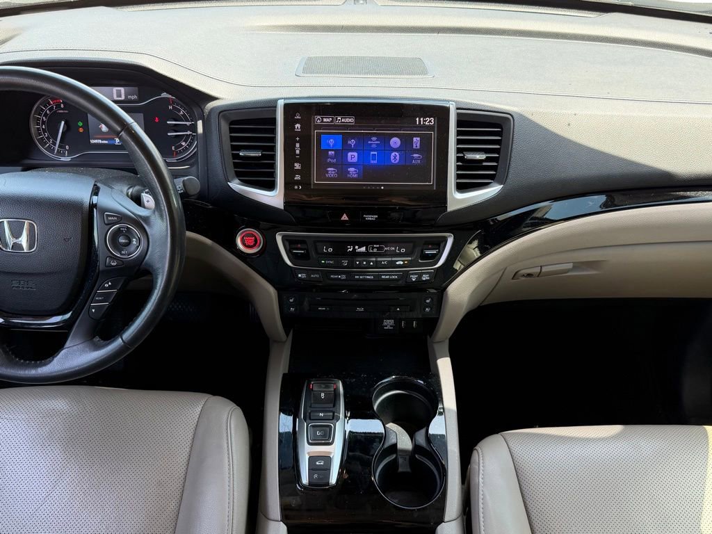 Used 2017 Honda Pilot Elite image 9