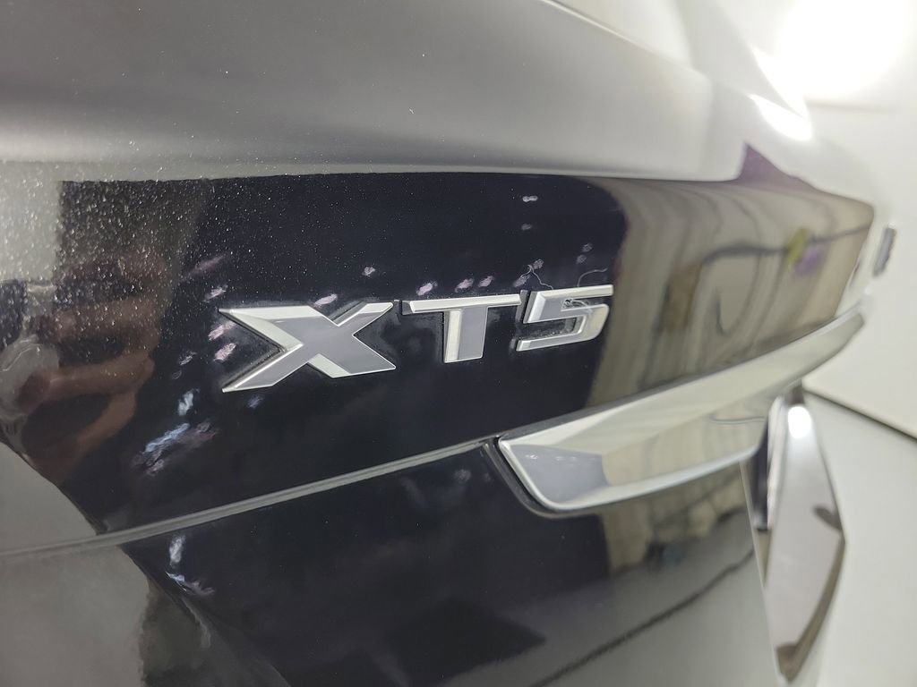 Certified 2023 Cadillac XT5 Premium Luxury image 7