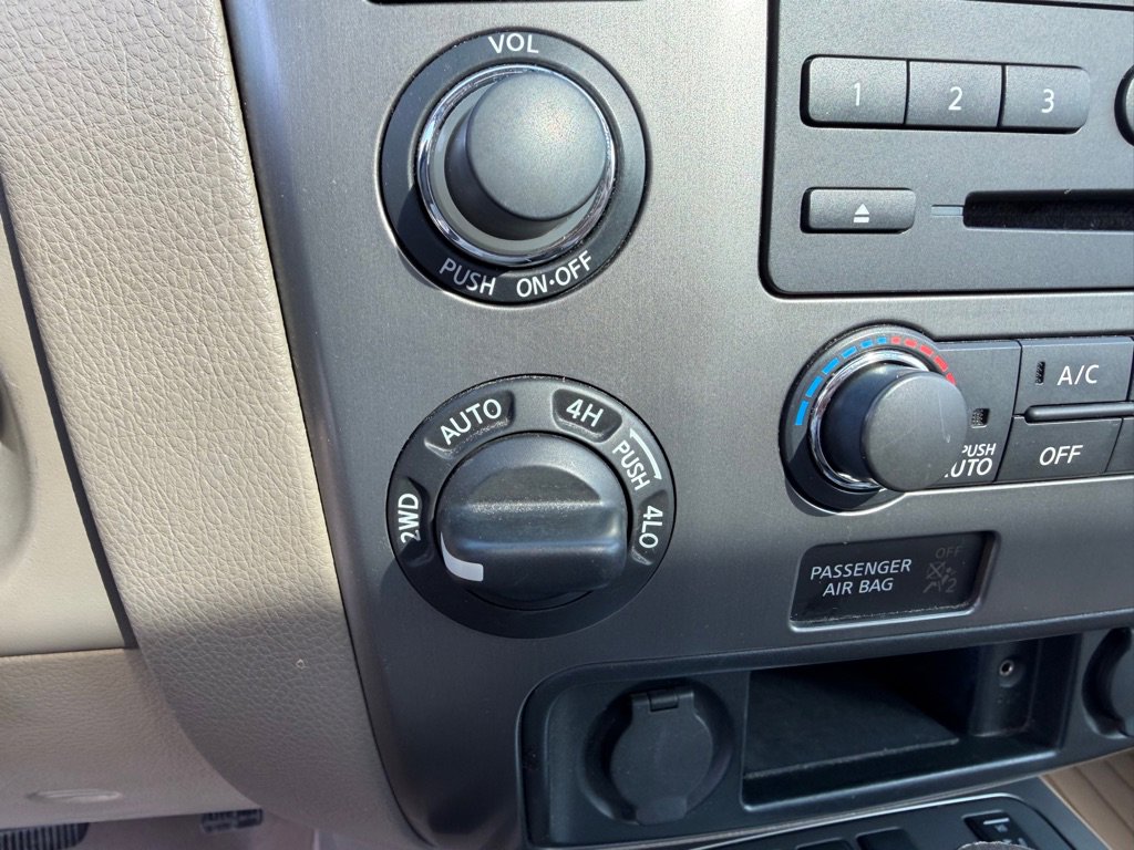 Used 2011 Nissan Armada Platinum w/ 2nd Row Captain Seat Pkg image 36