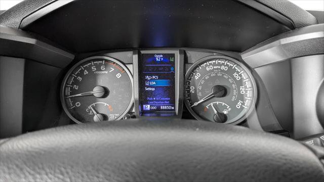 Used 2019 Toyota Tacoma TRD Sport RWD image 27
