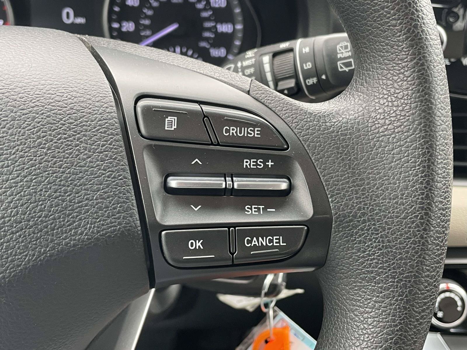 Used 2020 Hyundai Elantra GT FWD image 11