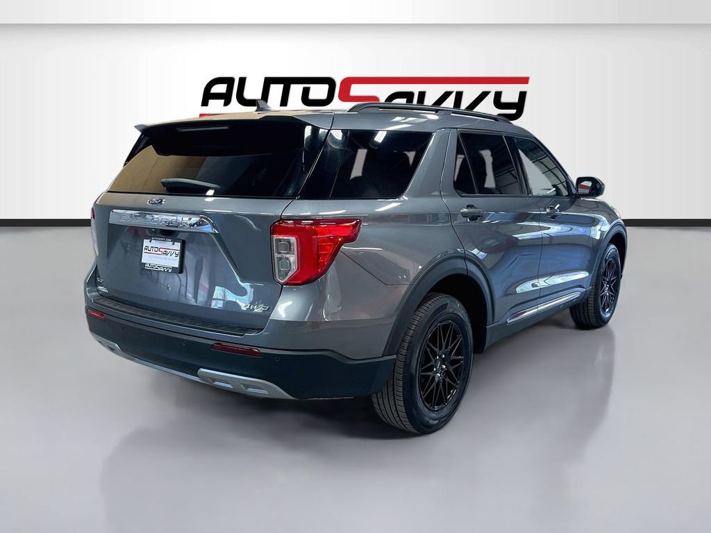 Used 2024 Ford Explorer XLT w/ Equipment Group 202A AWD/4WD image 7