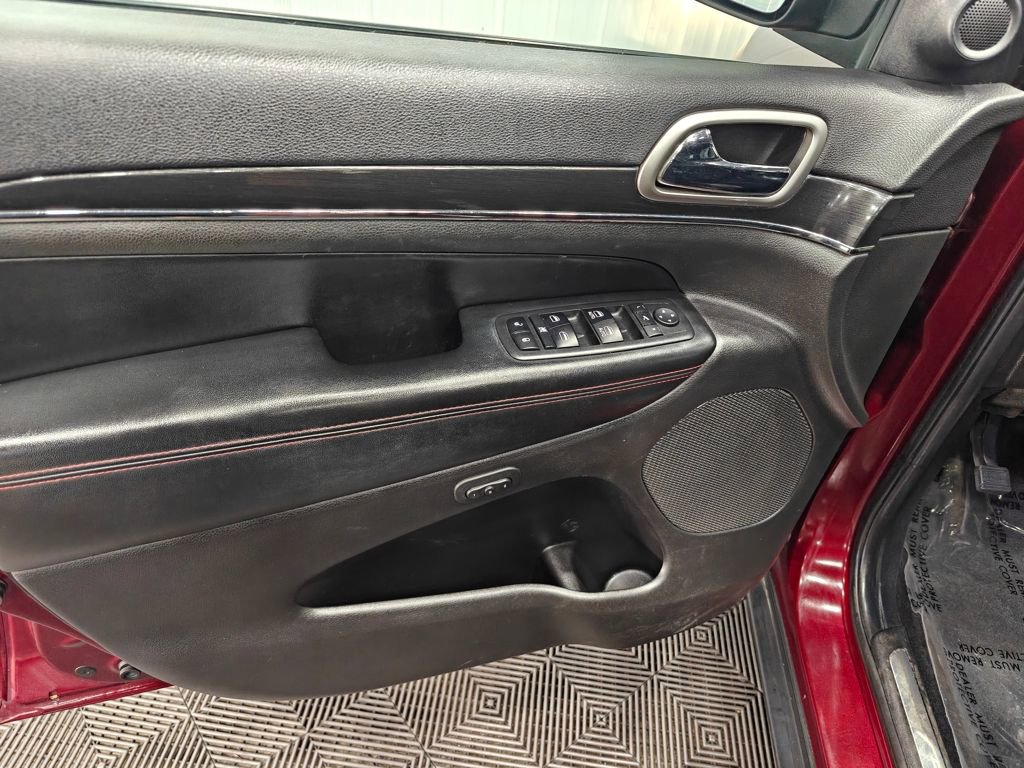 Used 2017 Jeep Grand Cherokee Trailhawk AWD/4WD image 51