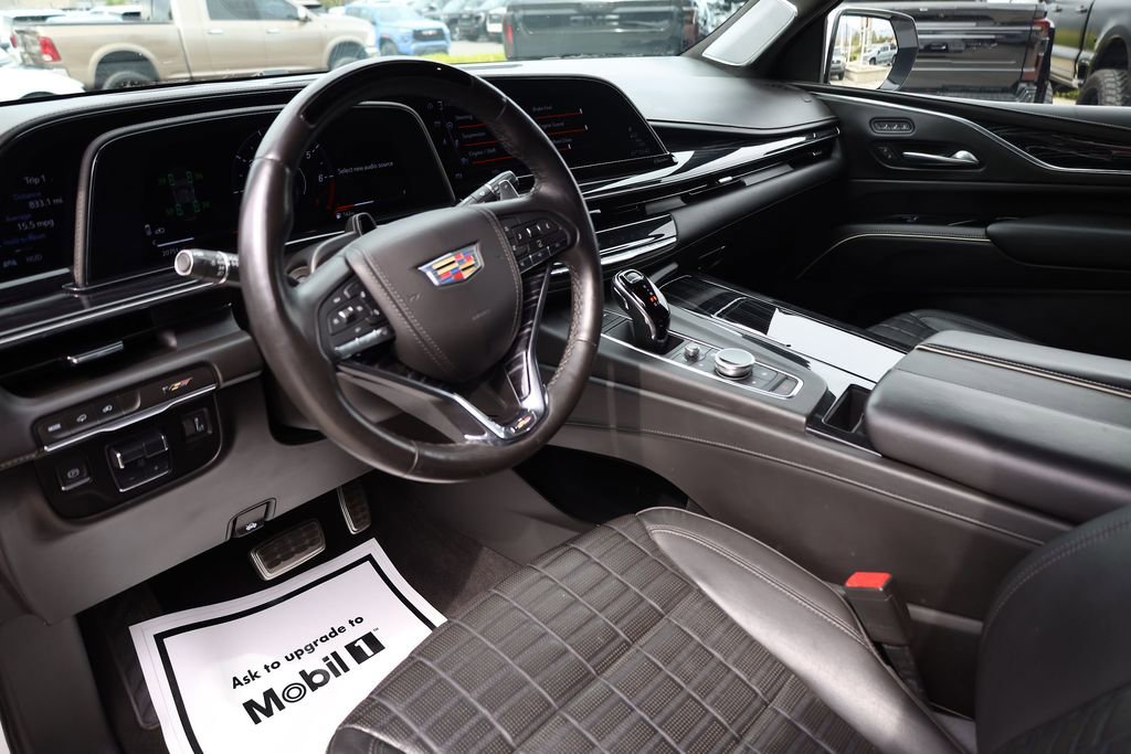 Used 2023 Cadillac Escalade V AWD/4WD image 12
