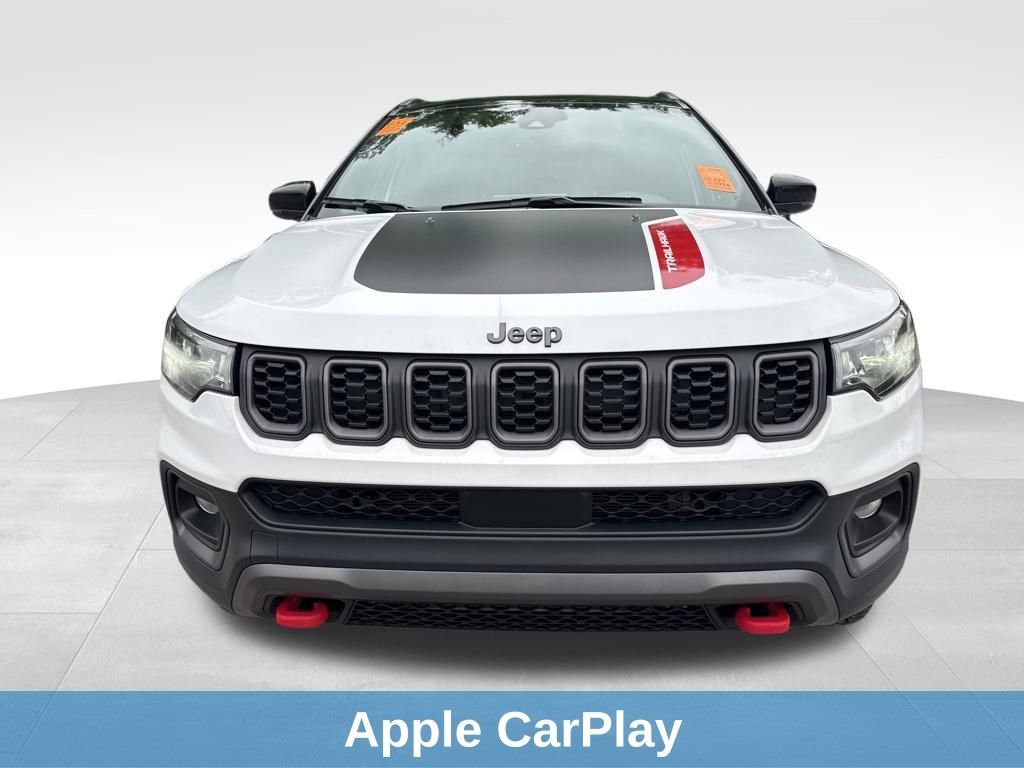 Used 2024 Jeep Compass Trailhawk AWD/4WD image 12