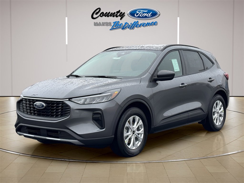 New 2025 Ford Escape Active w/ Cold Weather Package image 2
