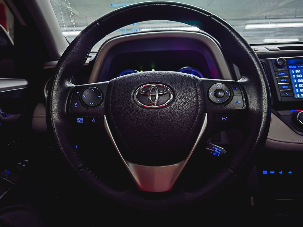 Used 2016 Toyota RAV4 Limited FWD image 23