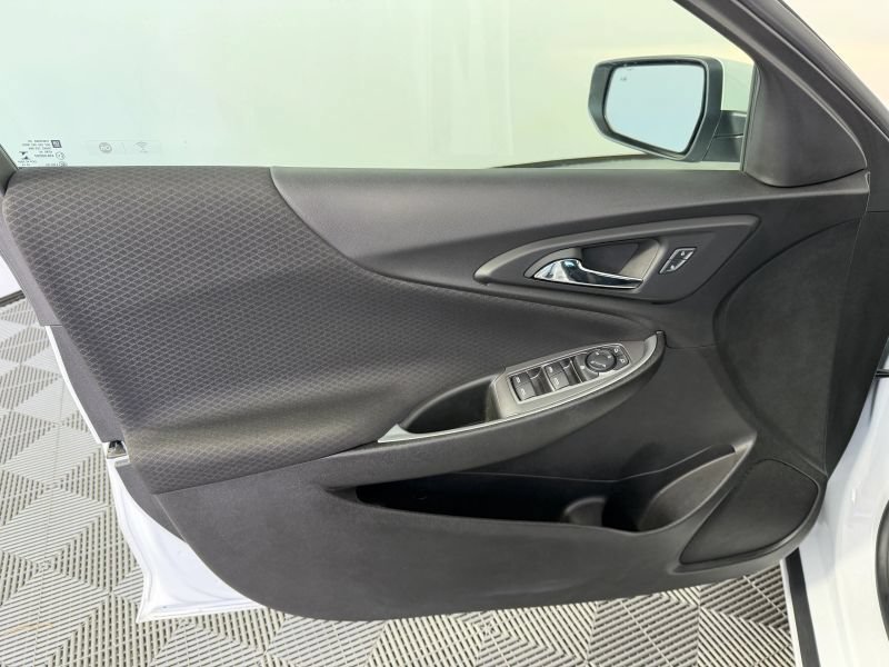 Used 2024 Chevrolet Malibu LT w/ LPO, Floor Liner Package FWD image 25