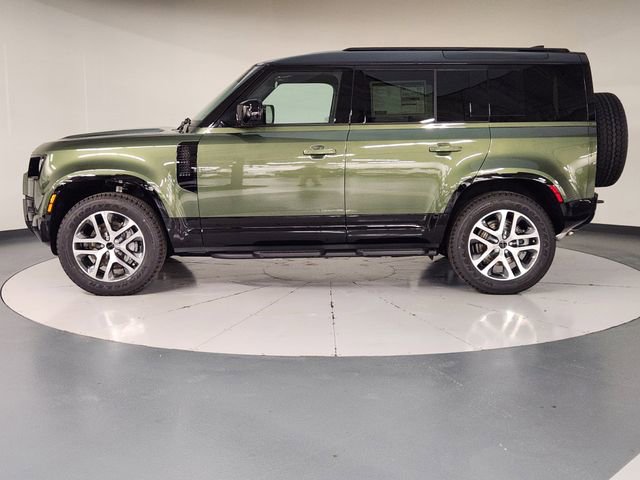 New 2026 Land Rover Defender 110 X-Dynamic SE image 5