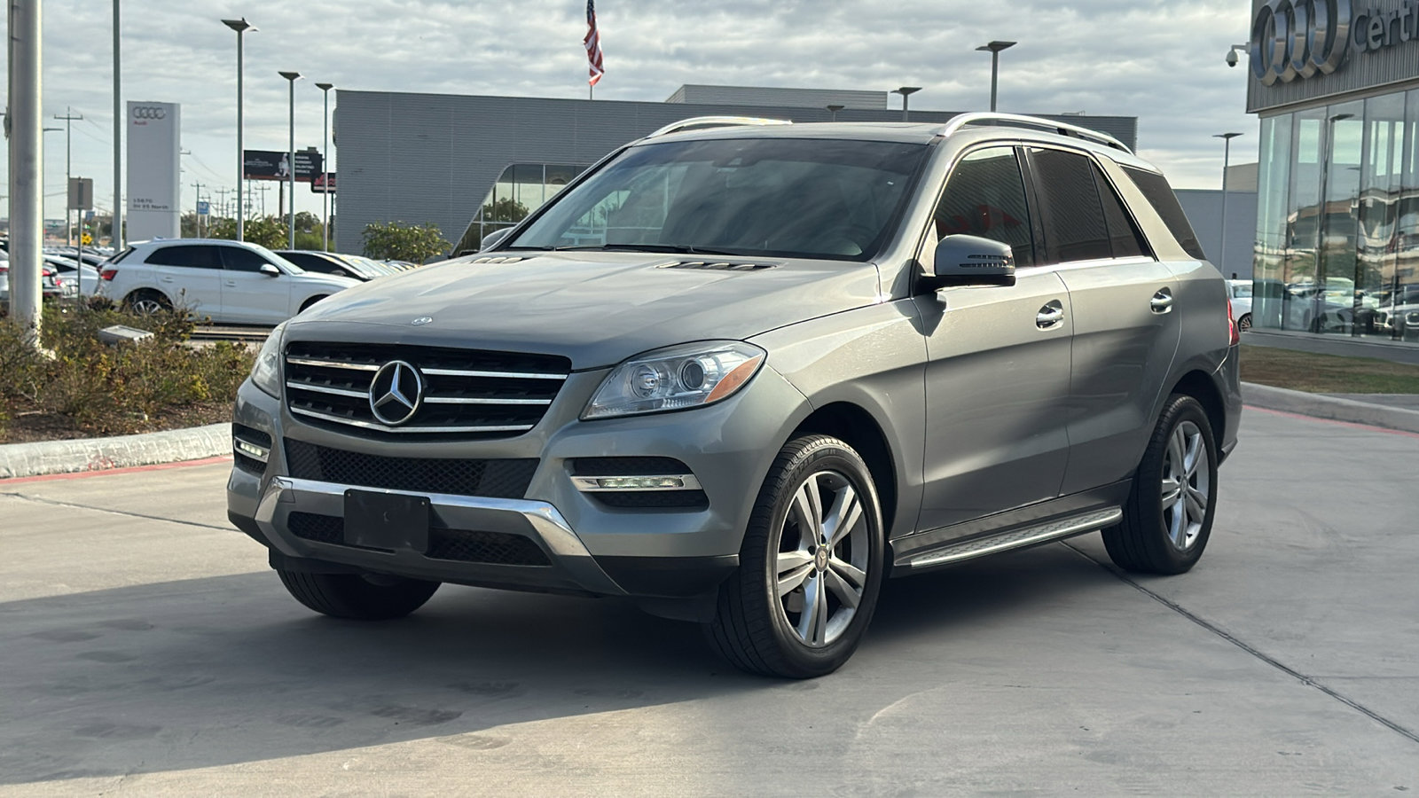Used 2015 Mercedes-Benz ML 350 4MATIC image 3