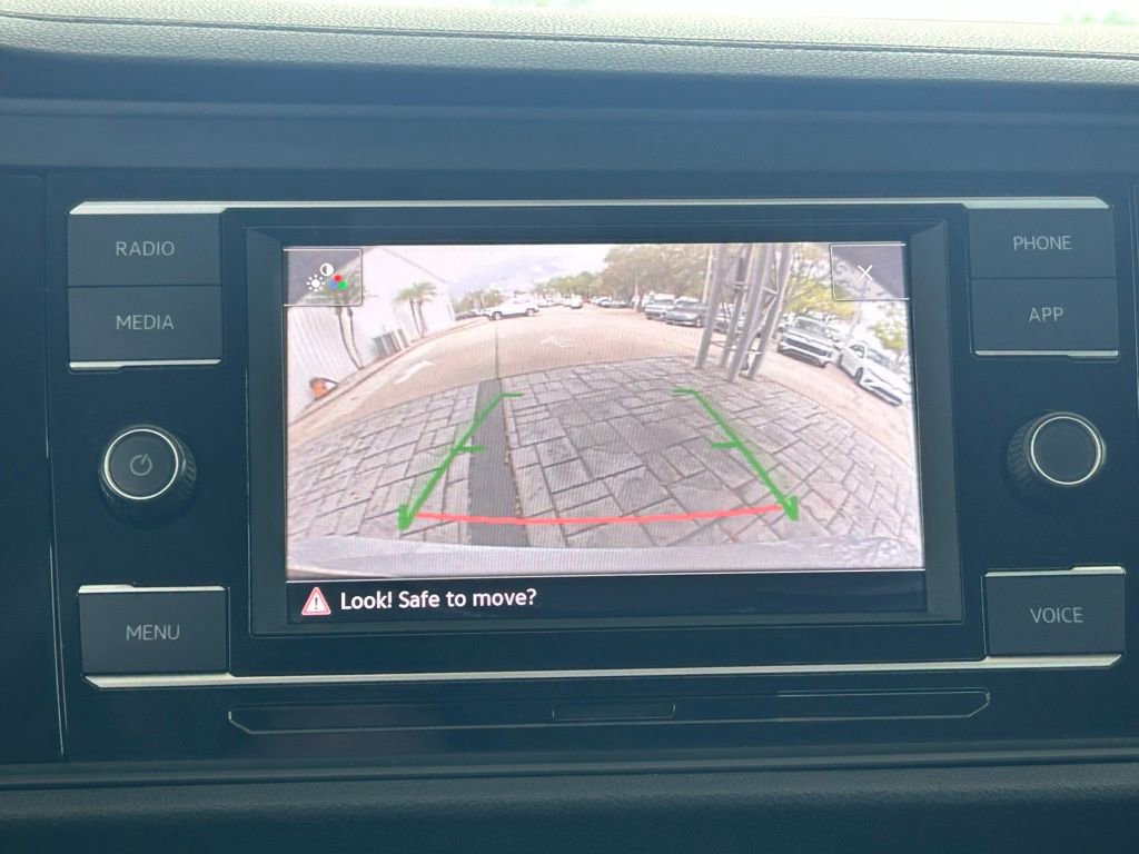 Used 2022 Volkswagen Jetta S image 33