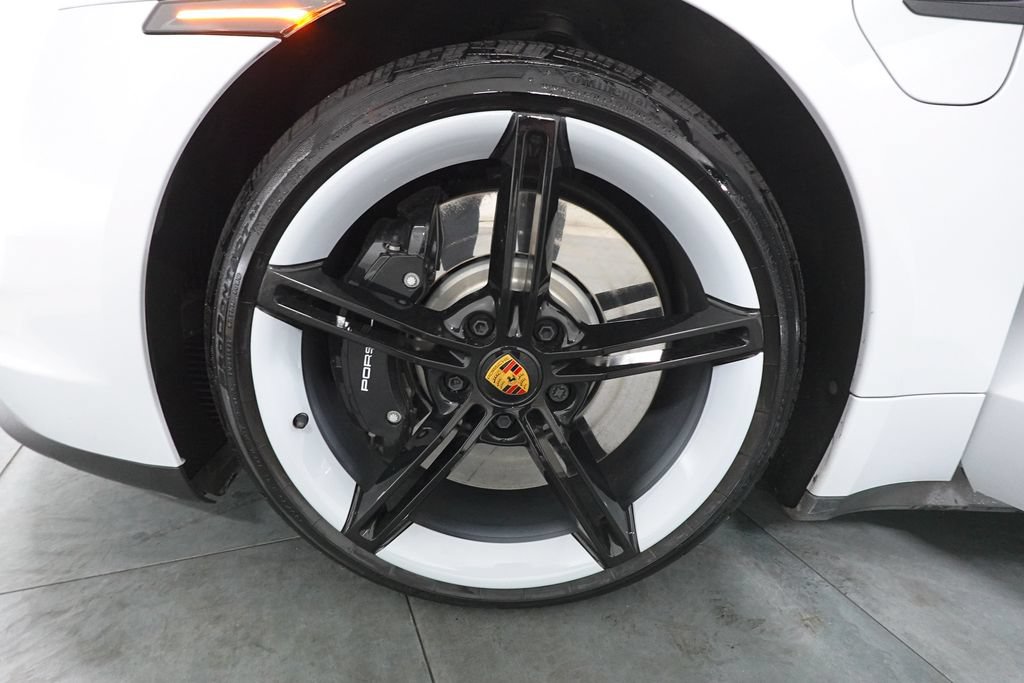 Used 2024 Porsche Taycan 4S AWD/4WD image 35