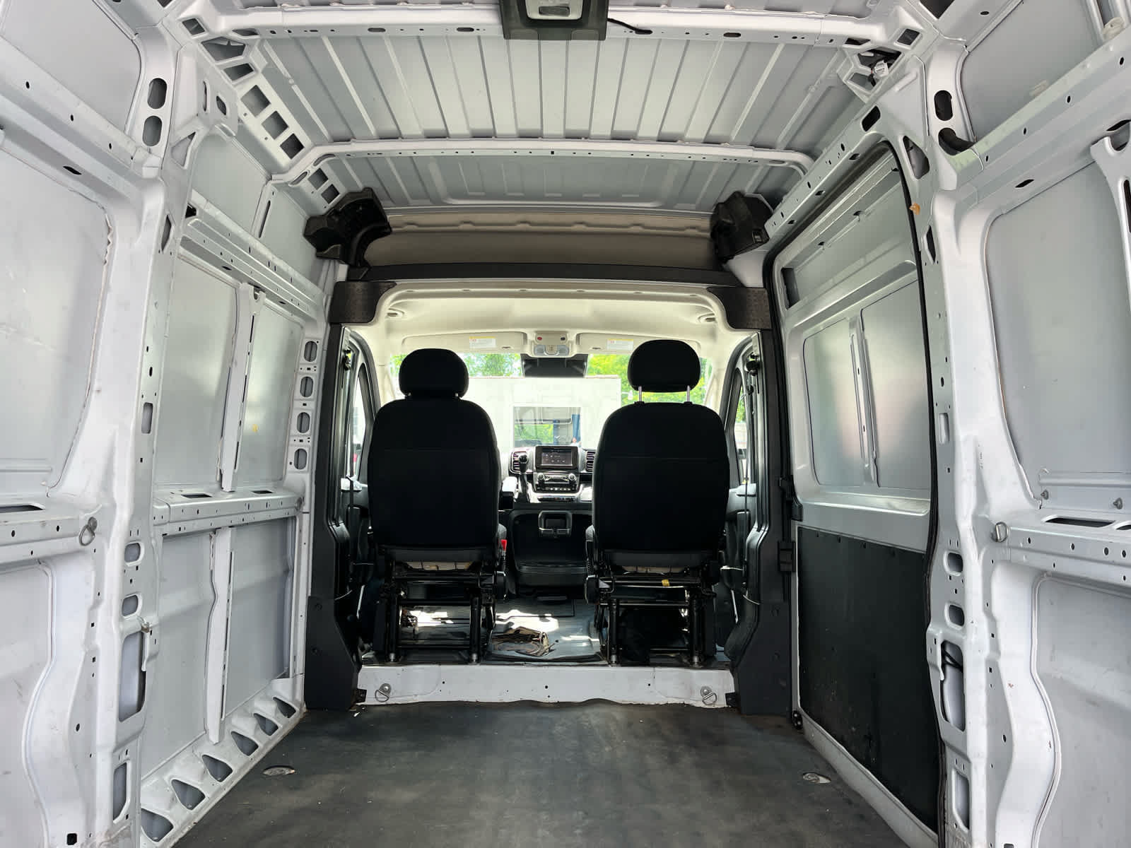 Used 2023 RAM ProMaster 2500 FWD image 22