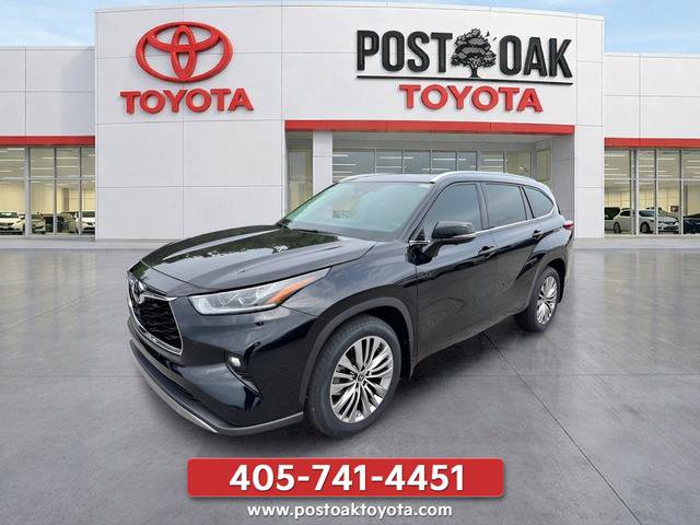 Used 2023 Toyota Highlander Platinum AWD/4WD image 3