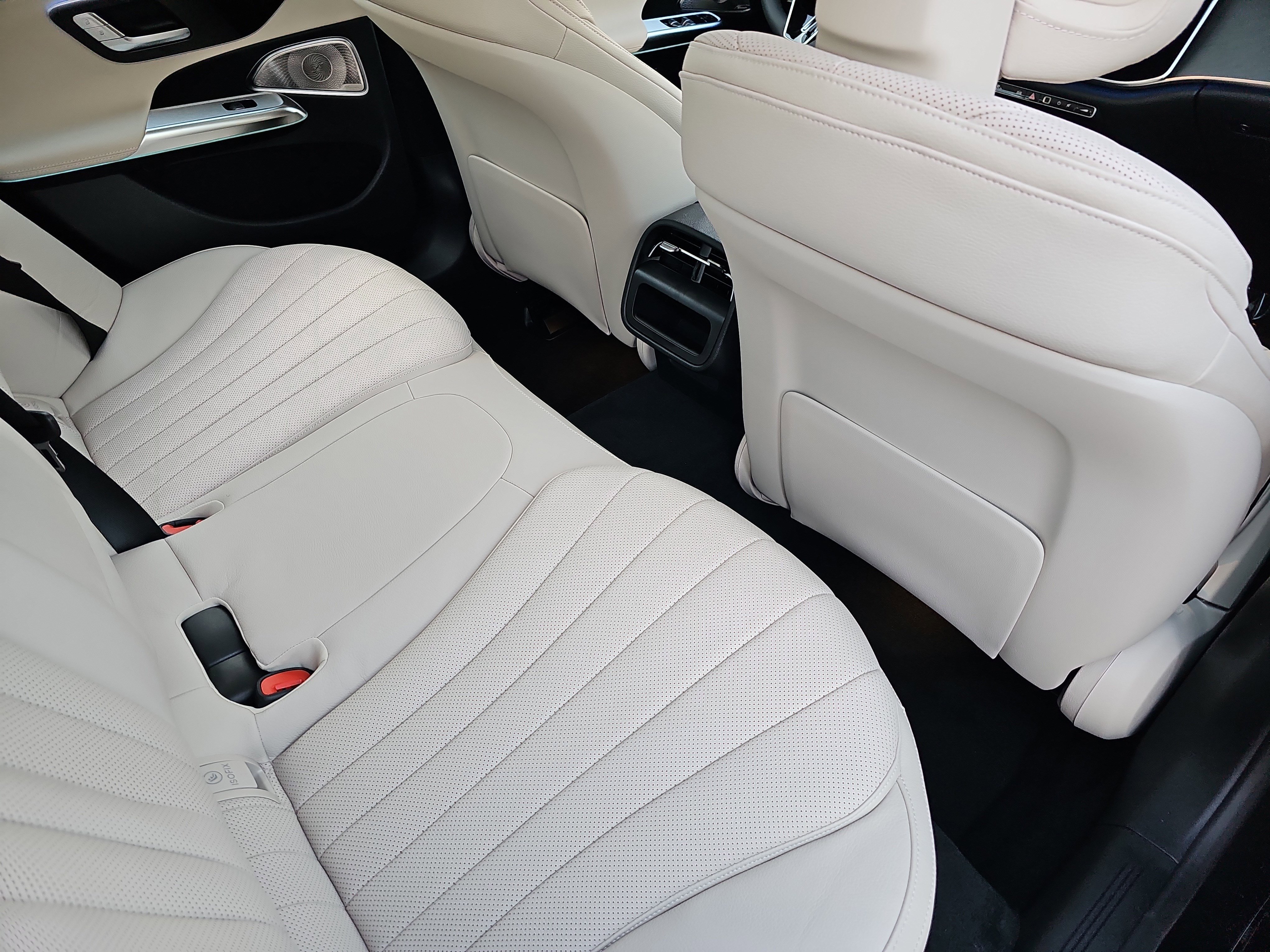 New 2026 Mercedes-Benz E 450 4MATIC Sedan image 11