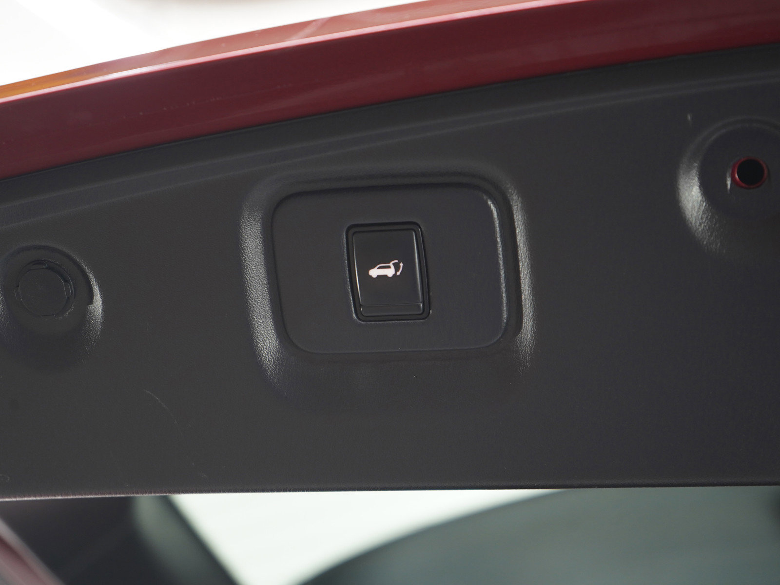 Used 2018 Nissan Pathfinder Platinum image 11