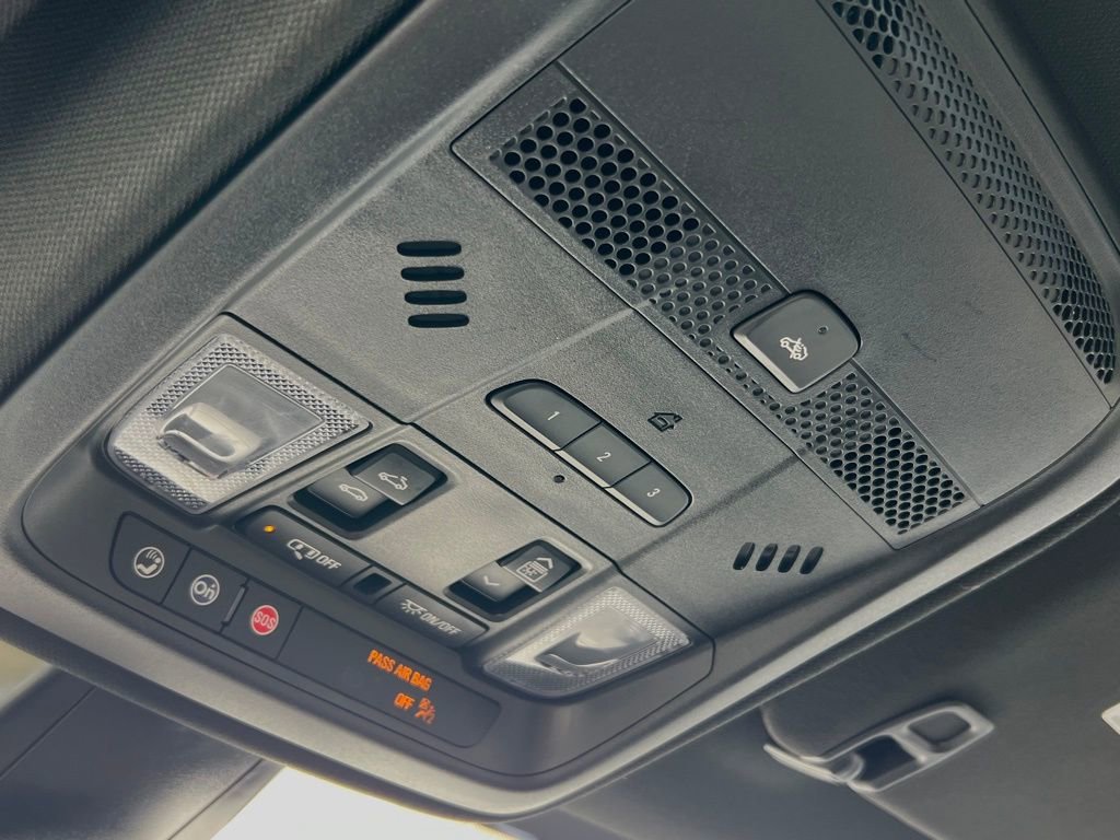 Certified 2025 Cadillac XT5 Premium Luxury image 46