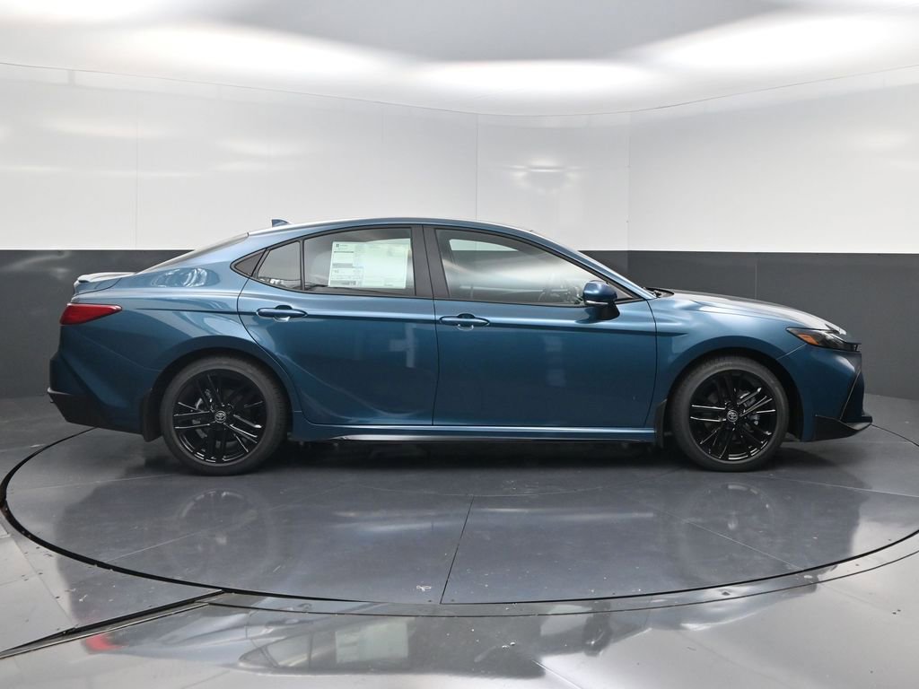 New 2026 Toyota Camry SE image 4