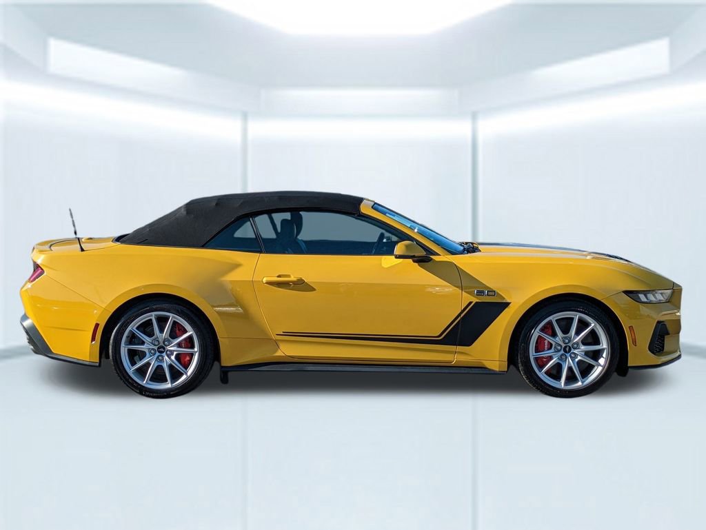 Used 2024 Ford Mustang GT Premium image 7