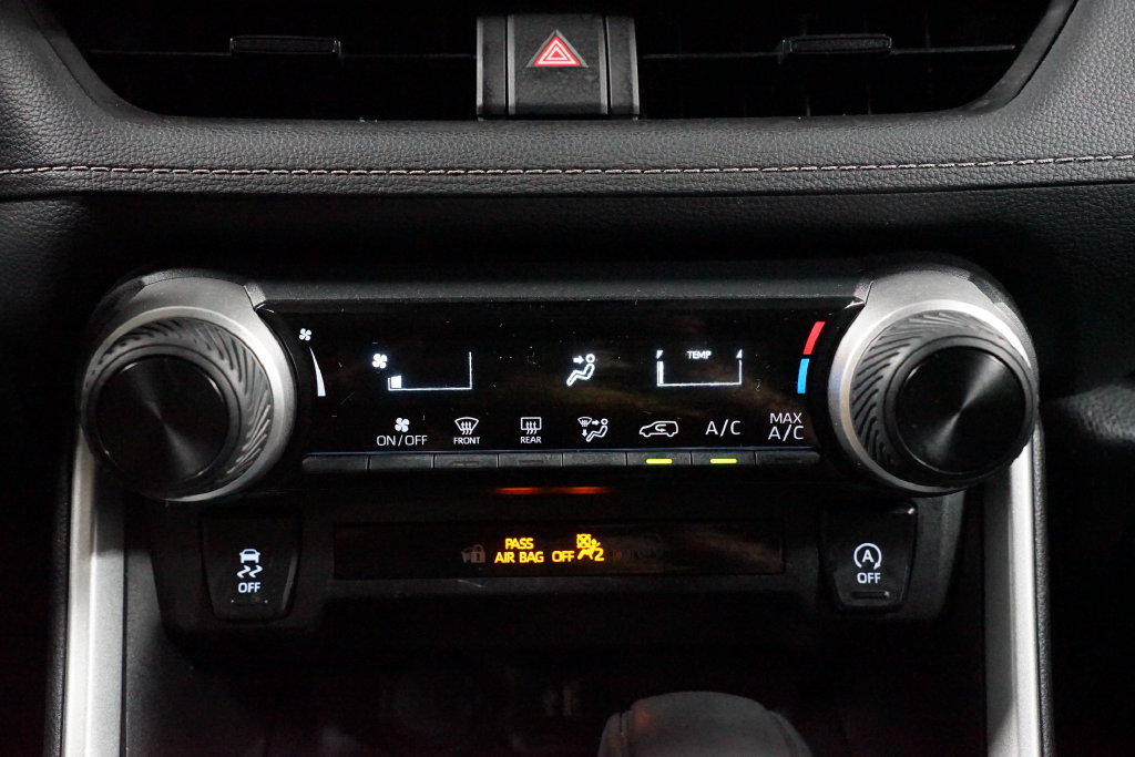 Certified 2024 Toyota RAV4 LE FWD image 20