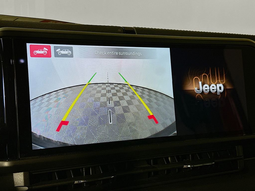 Certified 2024 Jeep Wrangler Sahara w/ Technology Group image 23