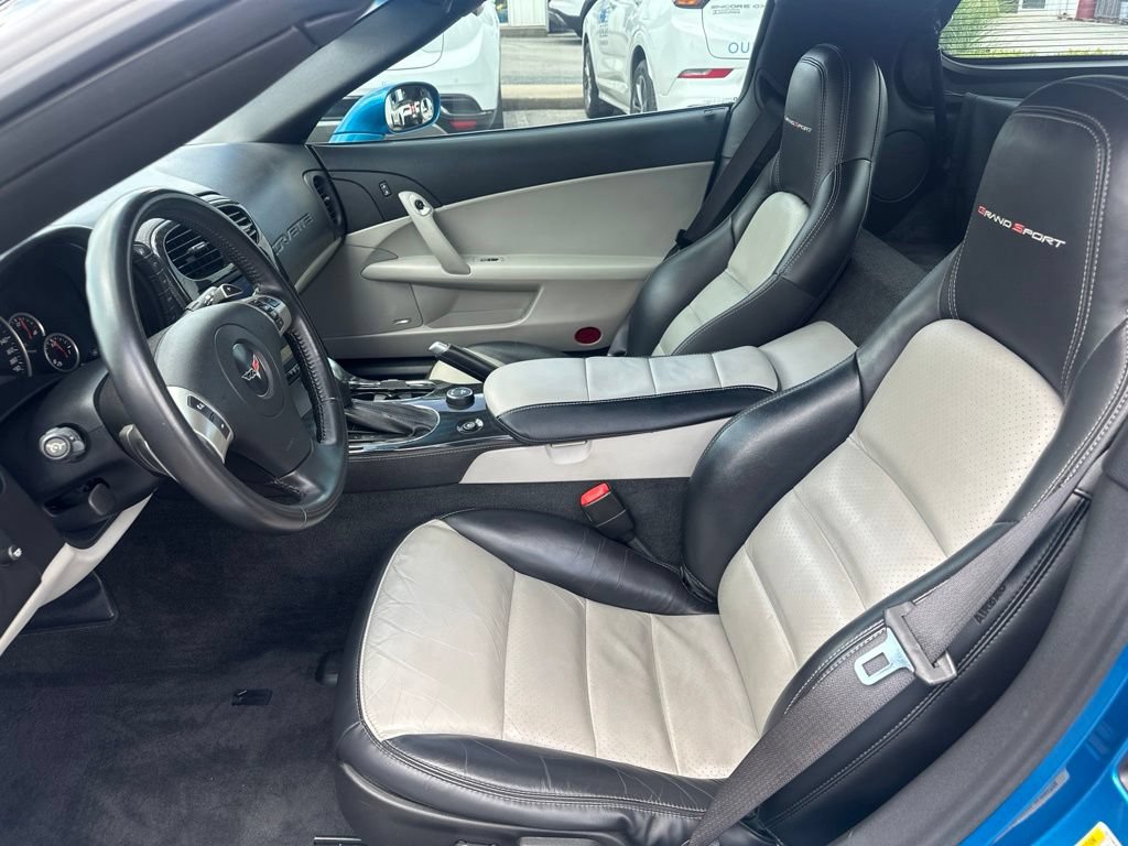 Used 2011 Chevrolet Corvette Grand Sport w/ Preferred Equipment Group RWD image 7