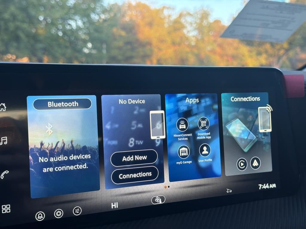 New 2026 Nissan Kicks SR image 24