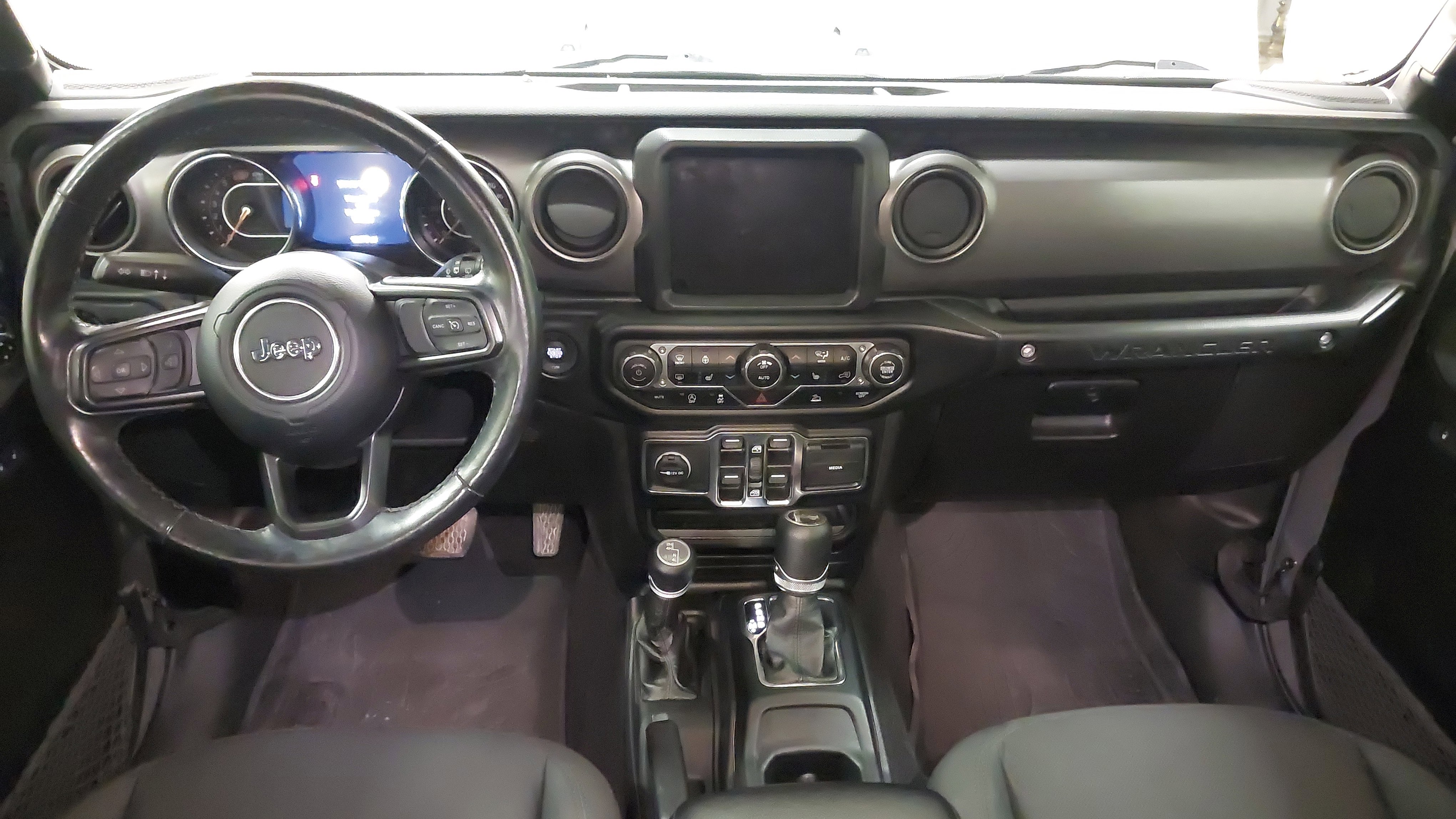 Used 2021 Jeep Wrangler Unlimited Sport image 32