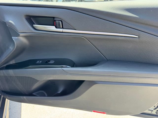Used 2025 Toyota Camry SE w/ Convenience Package FWD image 7