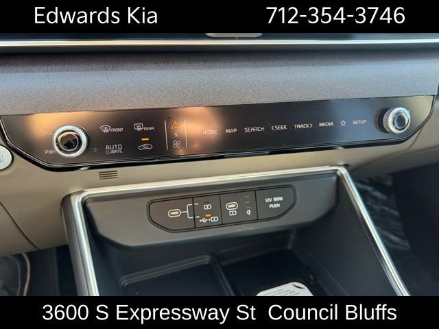 New 2026 Kia Carnival EX FWD image 24