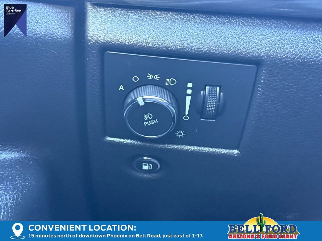 Used 2021 Jeep Grand Cherokee Laredo image 27