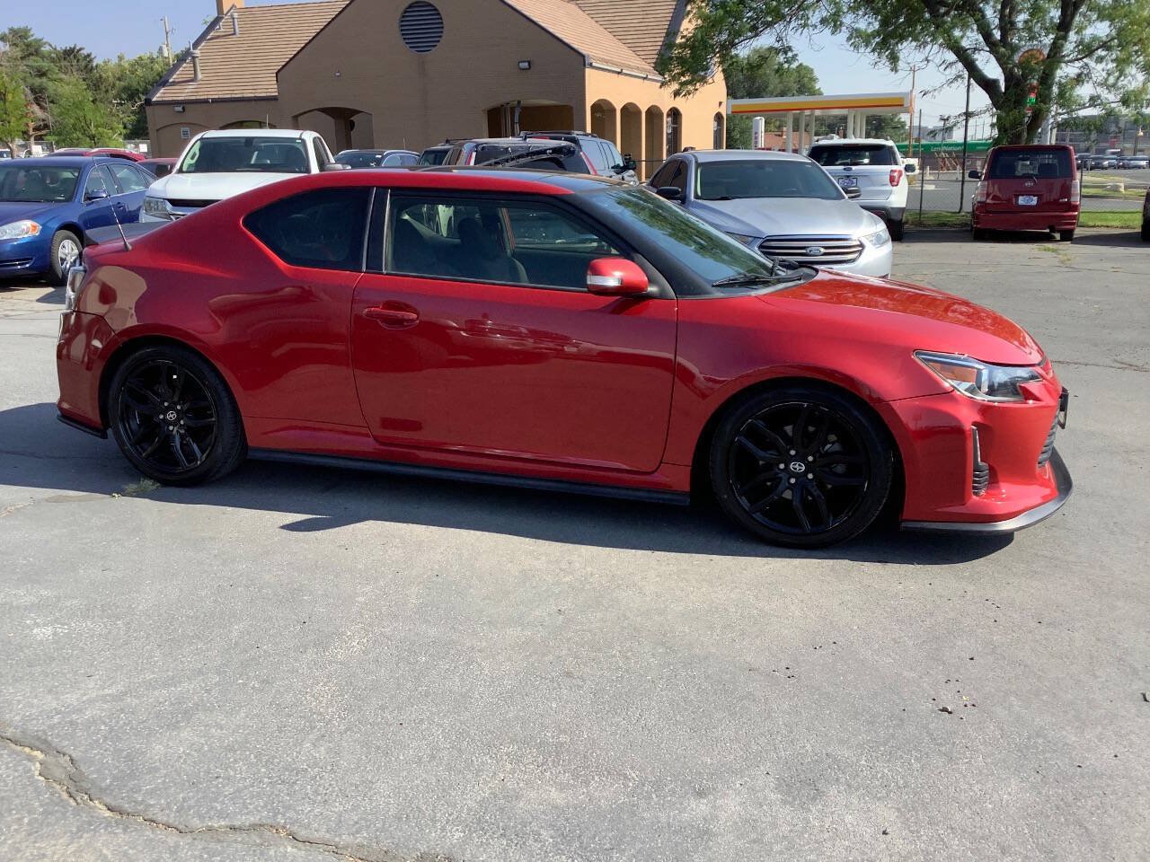 Used 2016 Scion tC FWD image 10