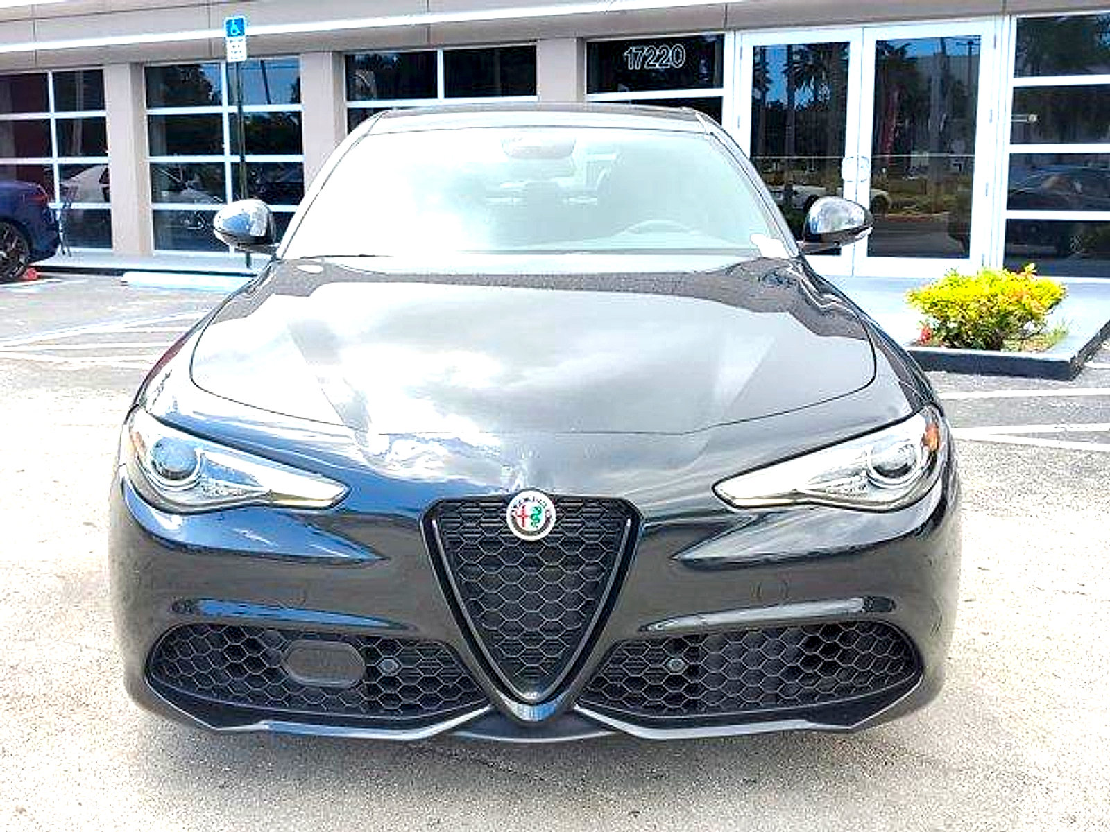 New 2023 Alfa Romeo Giulia Sprint RWD image 2