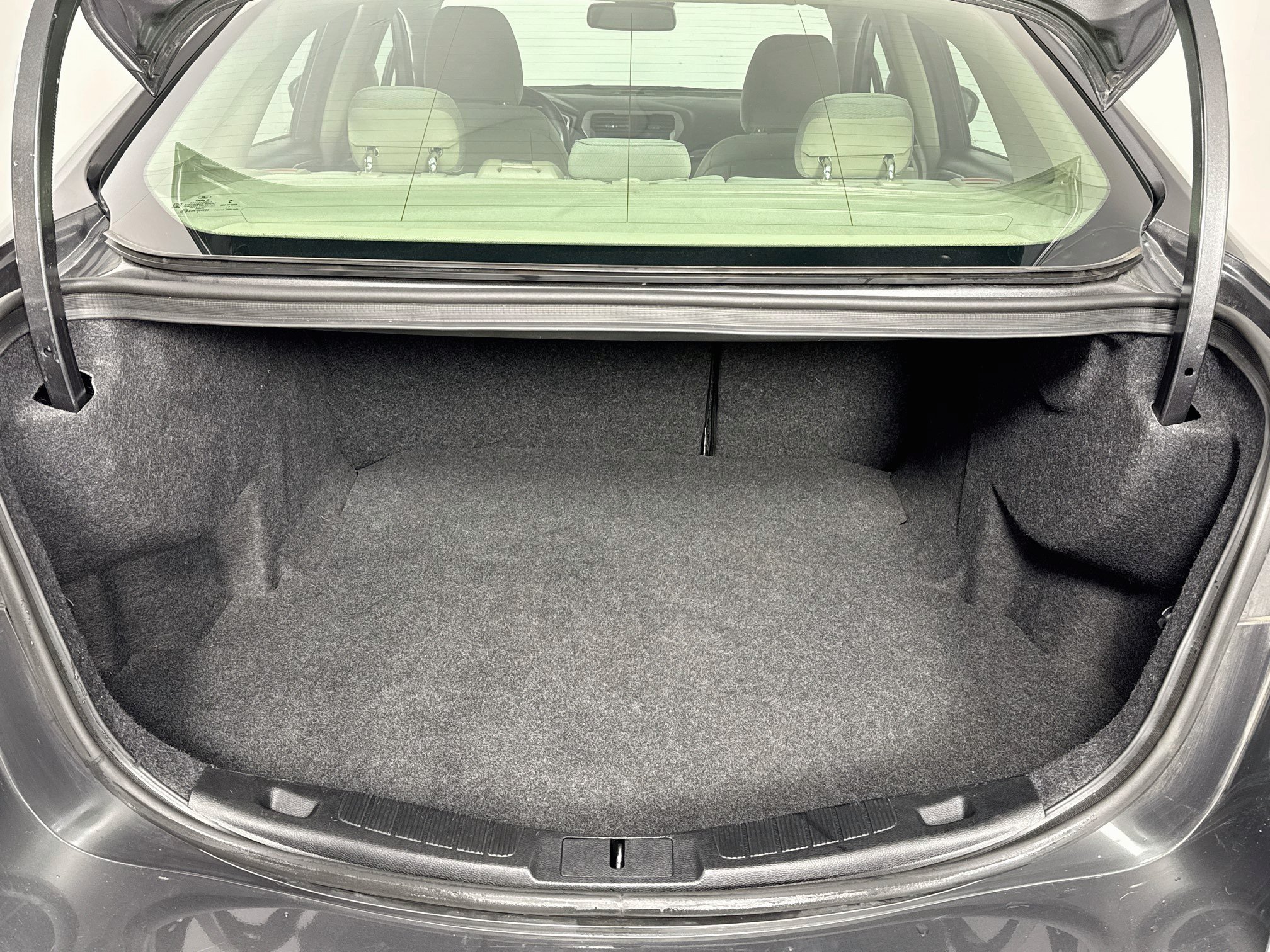 Used 2019 Ford Fusion SE FWD image 24