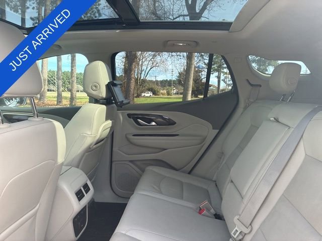 Used 2020 GMC Terrain Denali w/ Denali Premium Package FWD image 22