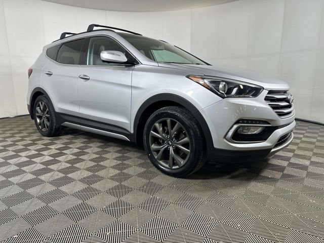 Used 2017 Hyundai Santa Fe Sport image 2