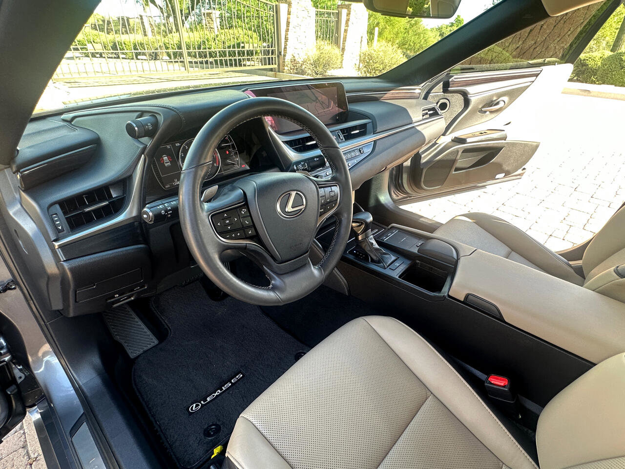 Used 2020 Lexus ES 350 w/ Luxury Package image 20