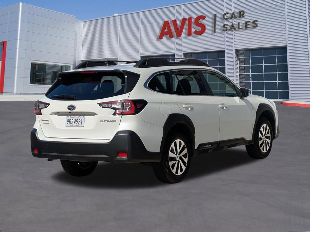 Used 2025 Subaru Outback Premium image 6