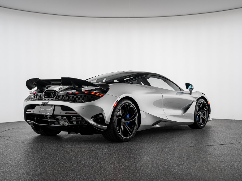 New 2027 McLaren 750S RWD image 2