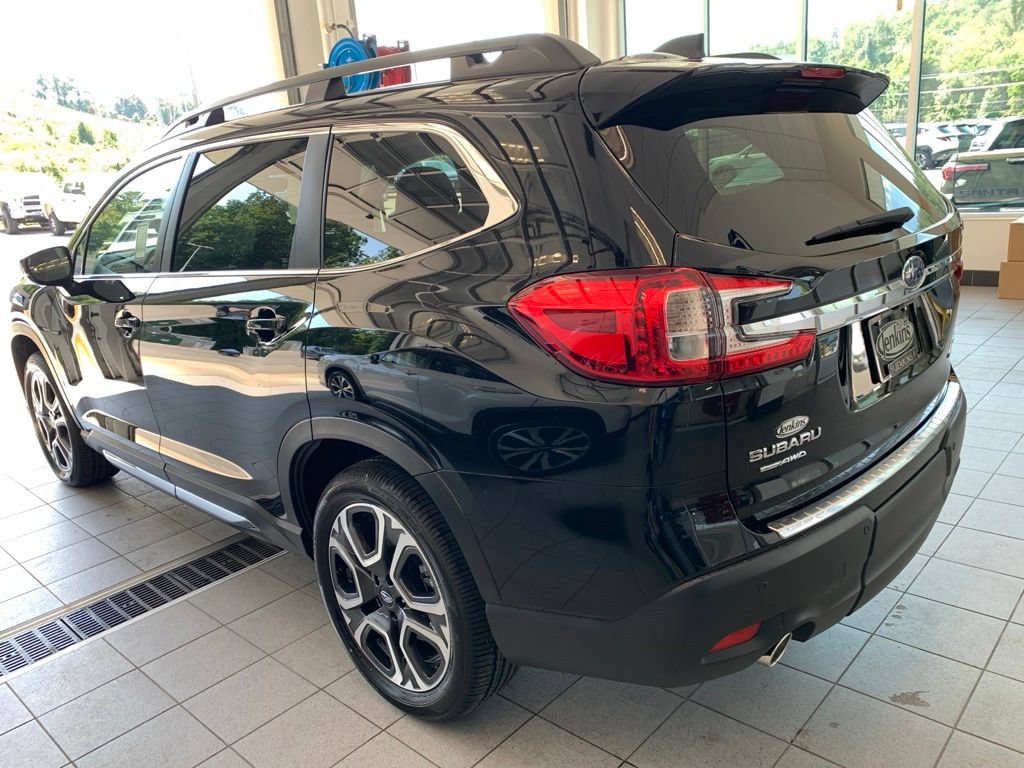 New 2026 Subaru Ascent Limited AWD/4WD image 13