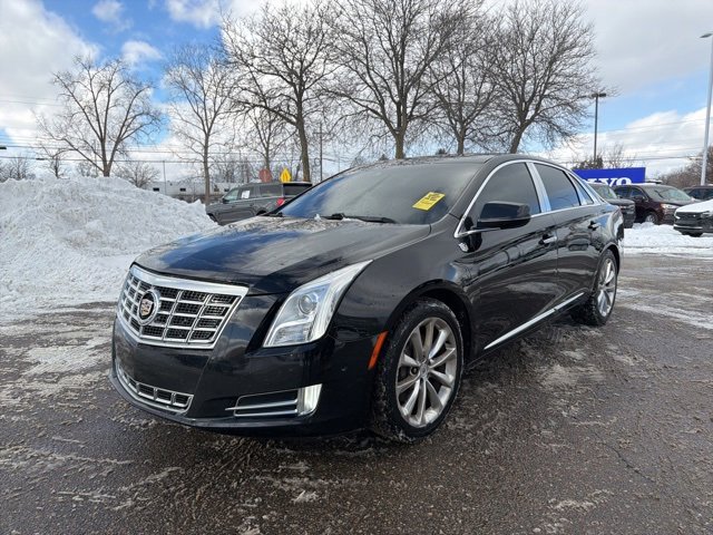 Used 2014 Cadillac XTS Luxury w/ Driver Awareness Package image 1