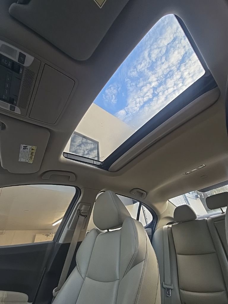 Used 2020 Acura TLX image 24