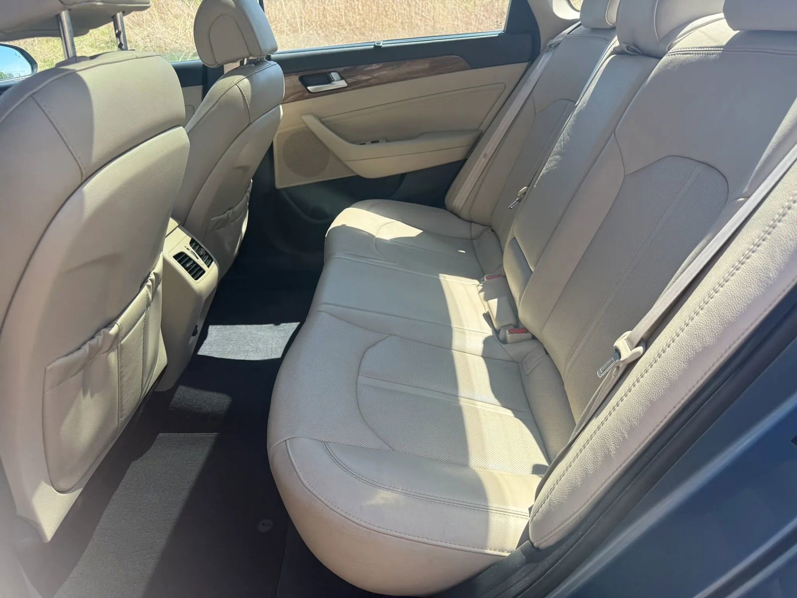 Used 2015 Hyundai Sonata Limited w/ Option Group 05 FWD image 13