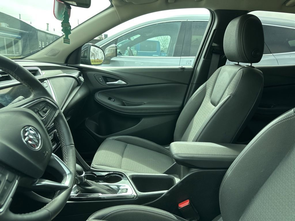 Used 2021 Buick Encore GX Select w/ Experience Buick Package image 18