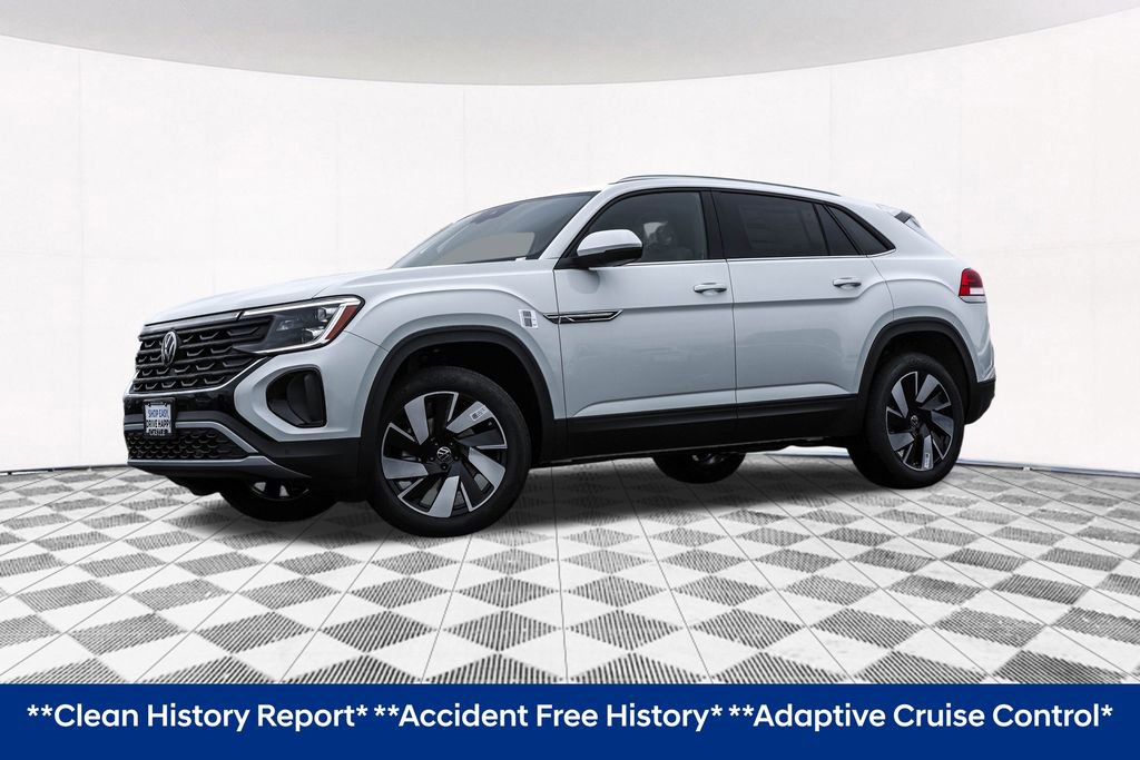 Used 2025 Volkswagen Atlas Cross Sport SE image 2